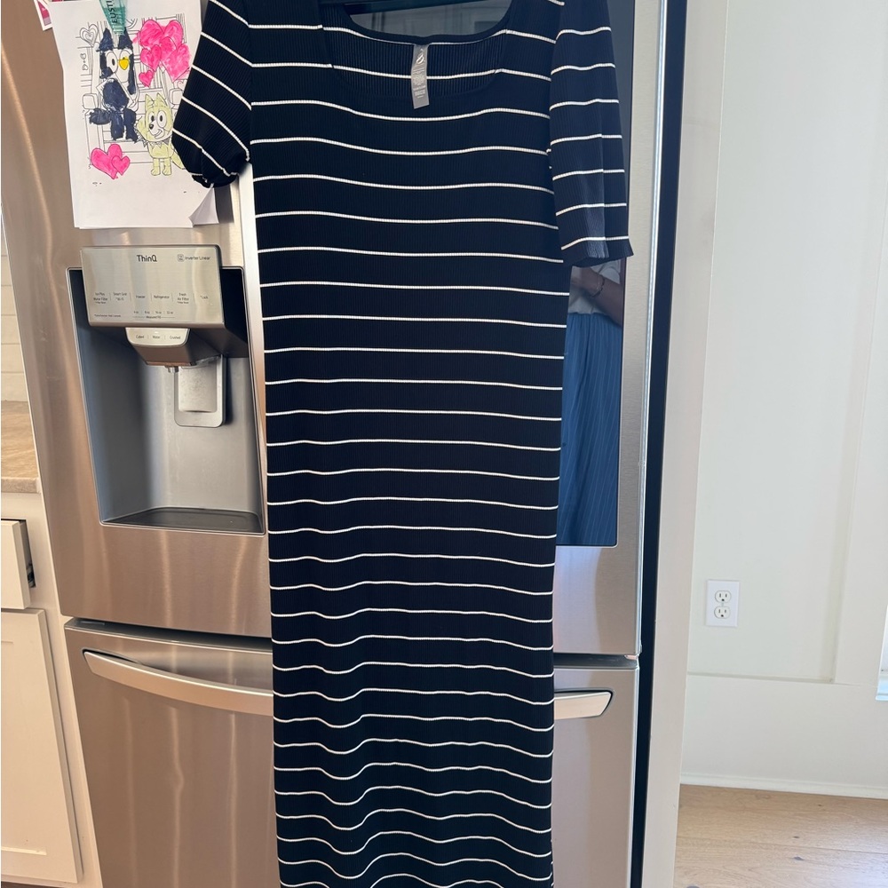 Lou & Grey Black and White maxi Dress